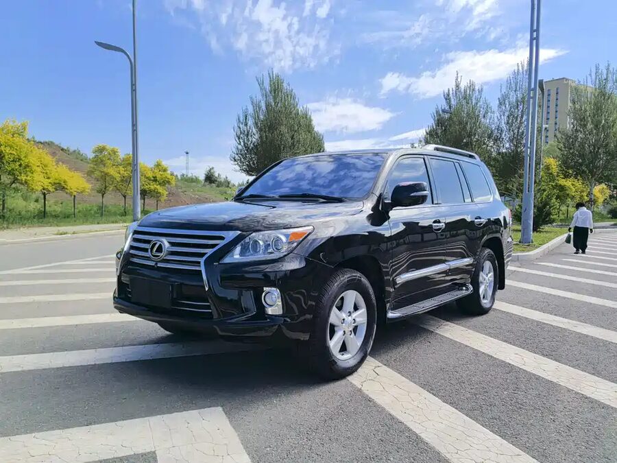 Lexus LX, 2012 — фото продавца с che168