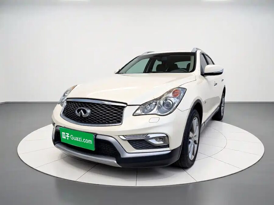 Infiniti QX50, 2016 — фото продавца с che168
