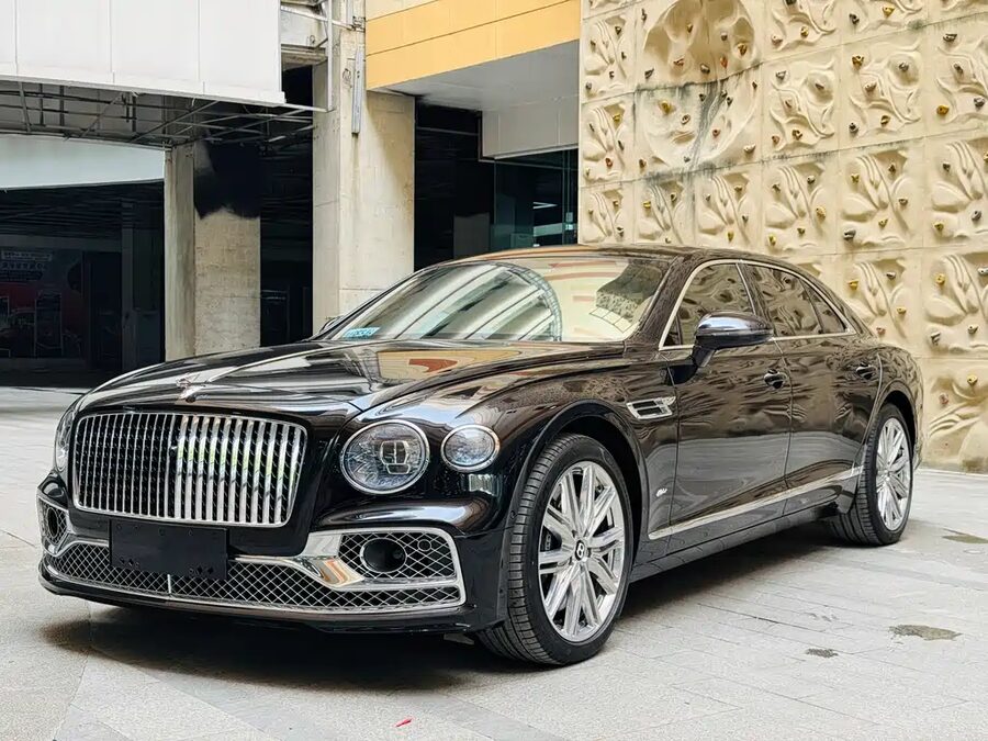 Bentley Flying Spur PHEV, 2023 — фото продавца с che168