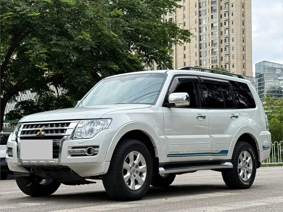 Mitsubishi Pajero (Import), 2019 — фото продавца с che168