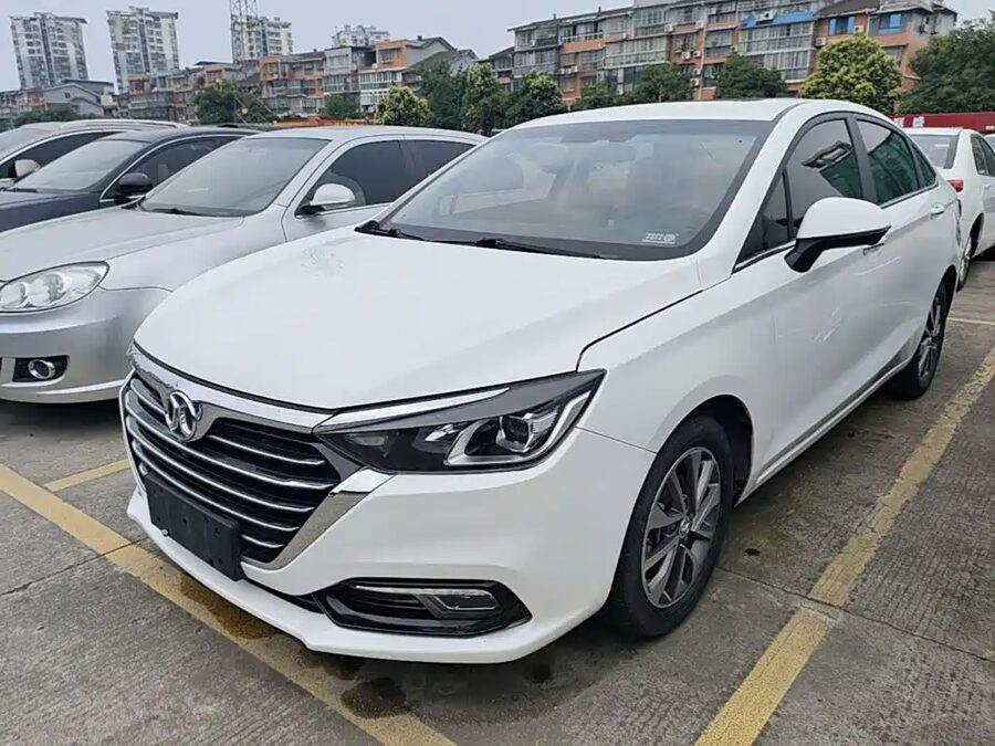 BAIC Senova D50, 2018 — фото продавца с che168