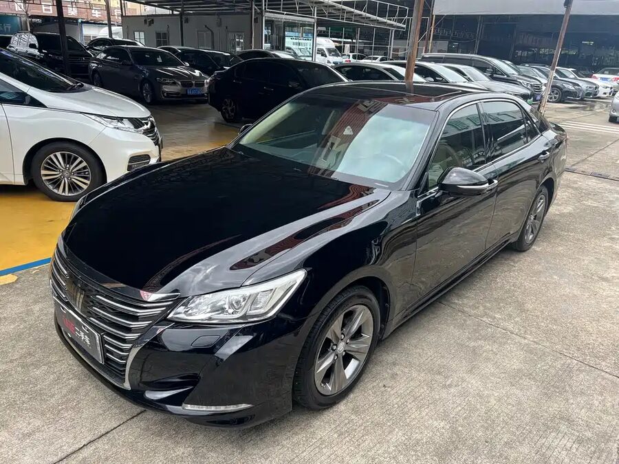 Toyota Crown, 2016 — фото продавца с che168