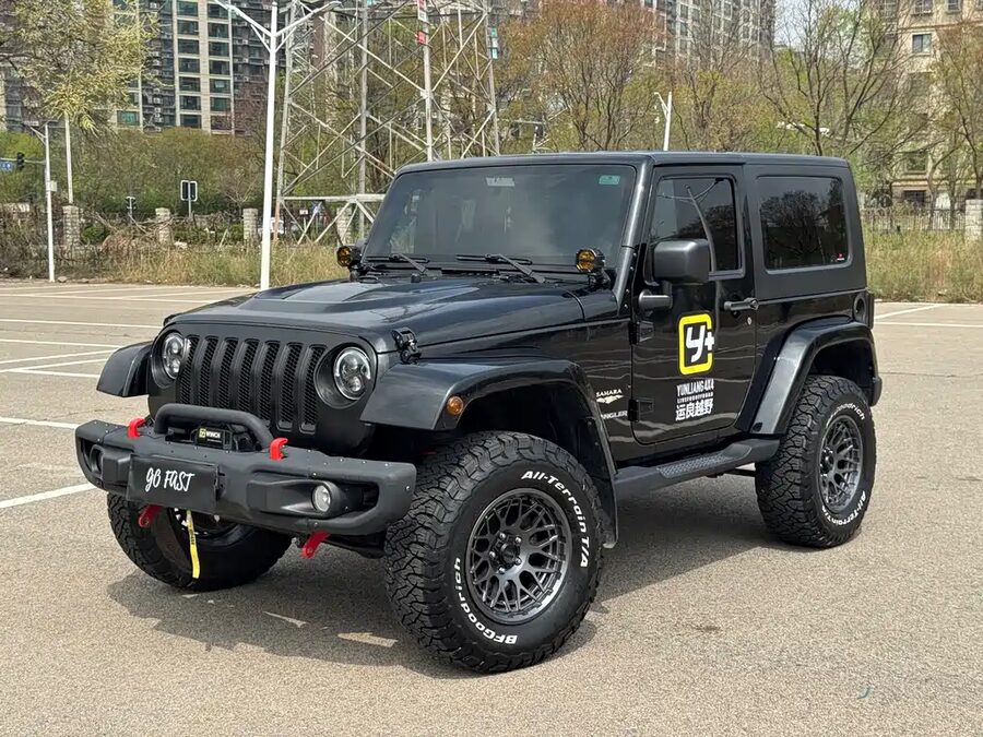 Jeep Wrangler, 2010 — фото продавца с che168