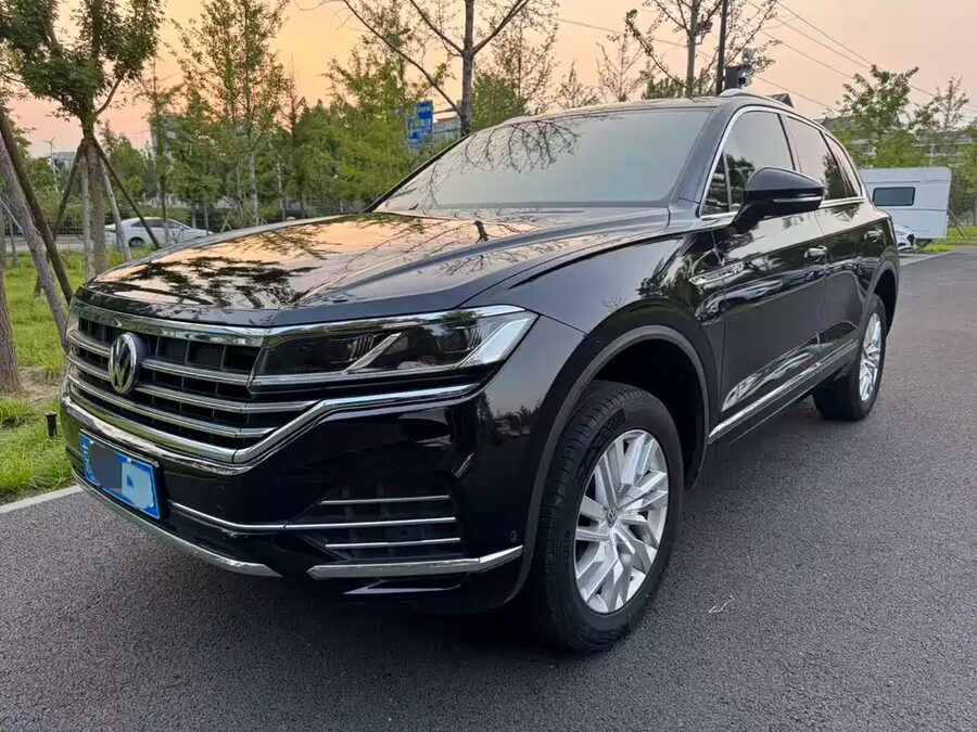 Volkswagen Touareg, 2019 — фото продавца с che168