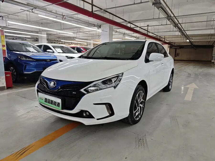 BYD Qin NEV, 2017 — фото продавца с che168