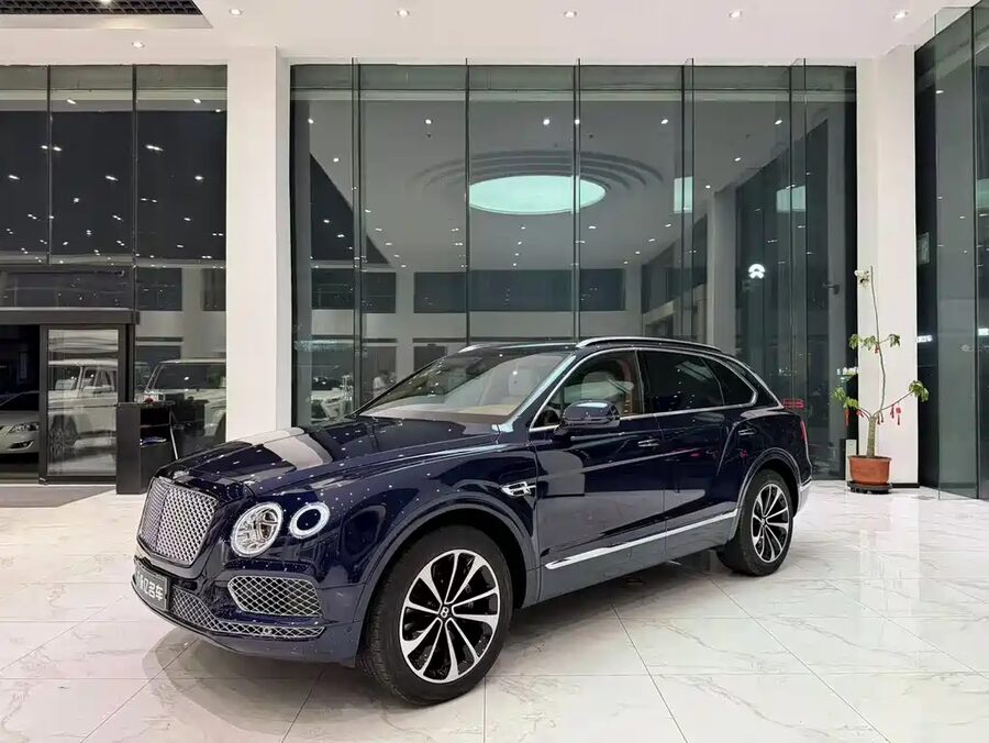 Bentley Bentayga, 2017 — фото продавца с che168