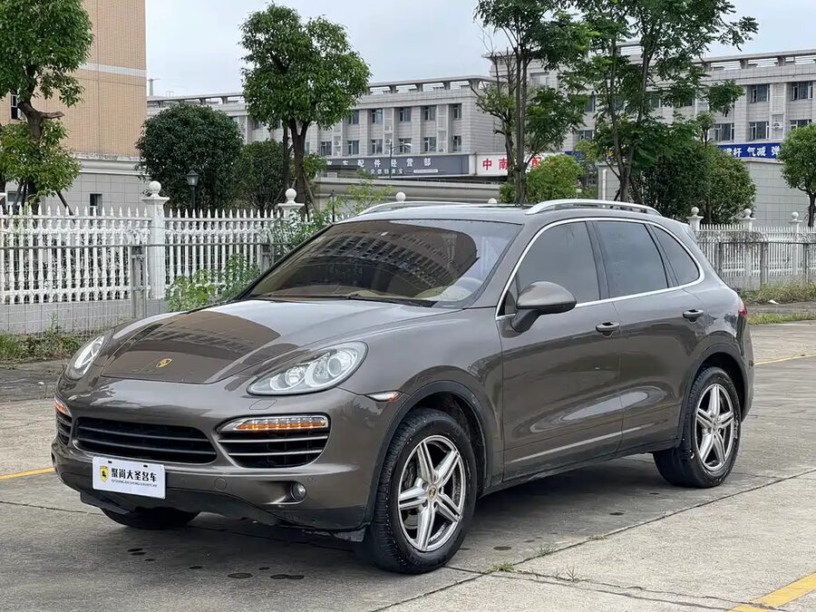 Porsche Cayenne, 2011 — фото продавца с che168