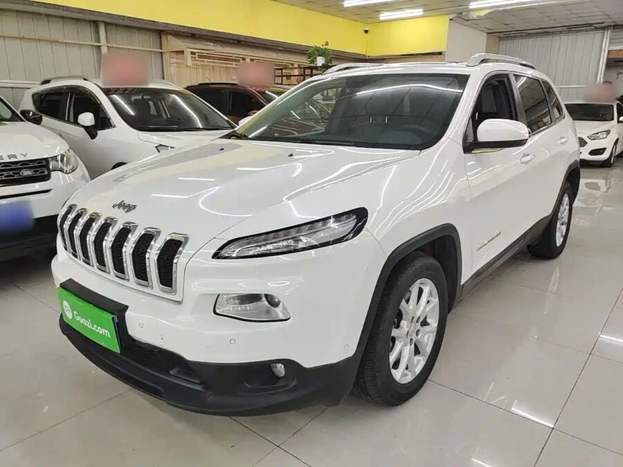 Jeep Cherokee, 2016 — фото продавца с che168