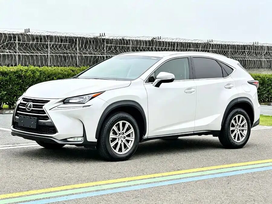 Lexus NX, 2017 — фото продавца с che168