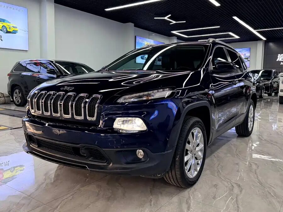 Jeep Cherokee (Import), 2014 — фото продавца с che168