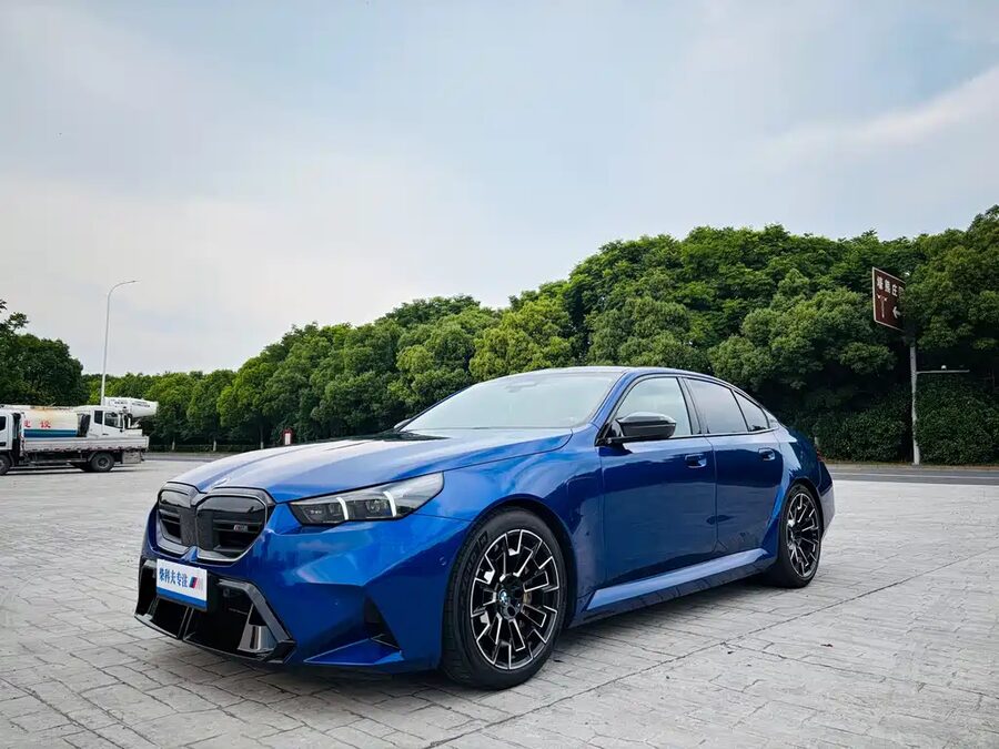 BMW M5 New Energy, 2026 — фото продавца с che168