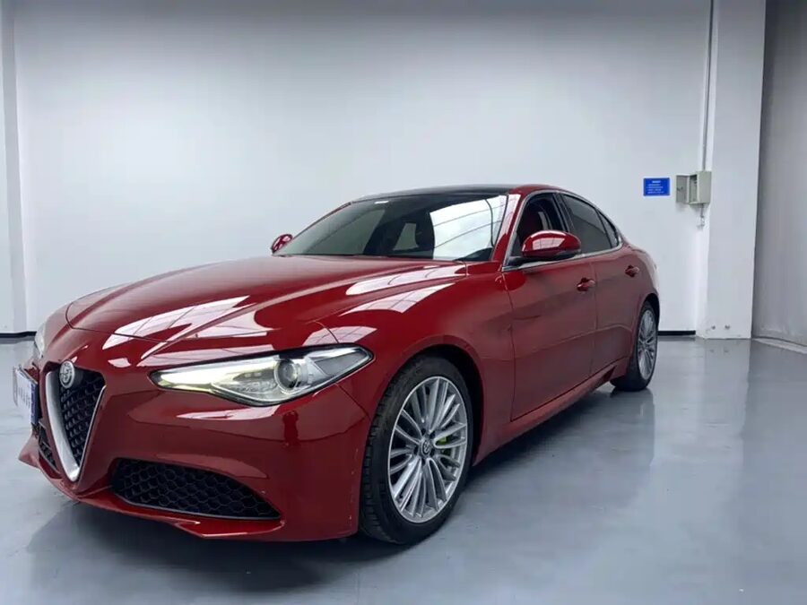Alfa Romeo Giulia, 2018 — фото продавца с che168