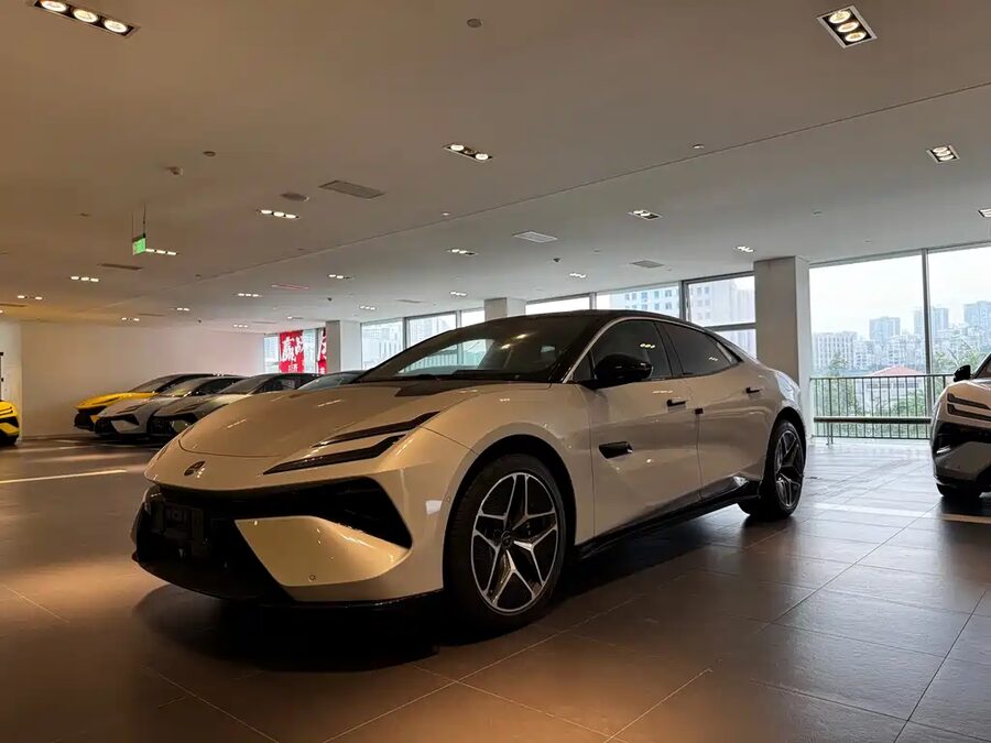Lotus EMEYA, 2026 — фото продавца с che168