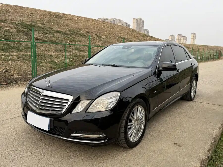 Mercedes-Benz E-Class, 2011 — фото продавца с che168