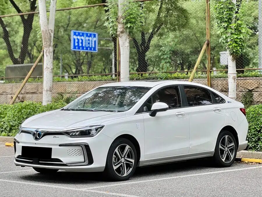 BAIC EU5, 2019 — фото продавца с che168