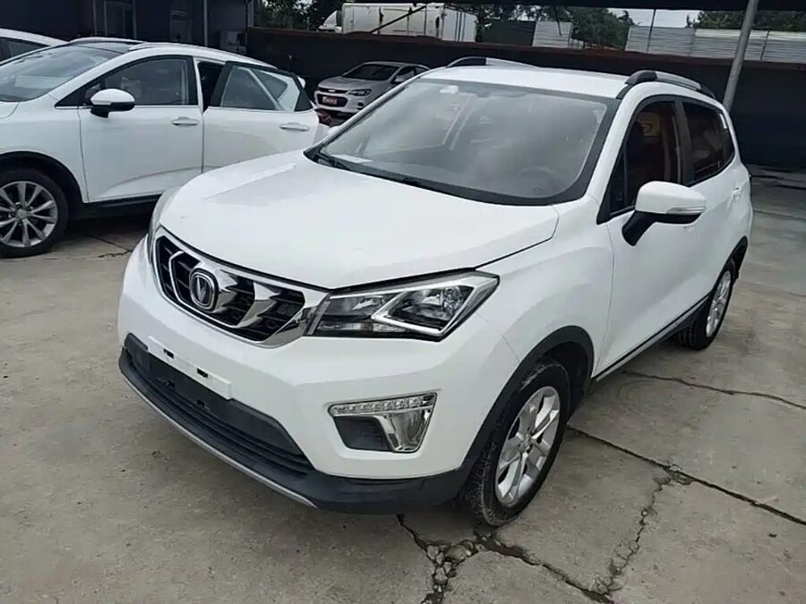 Changan CS15, 2016 — фото продавца с che168