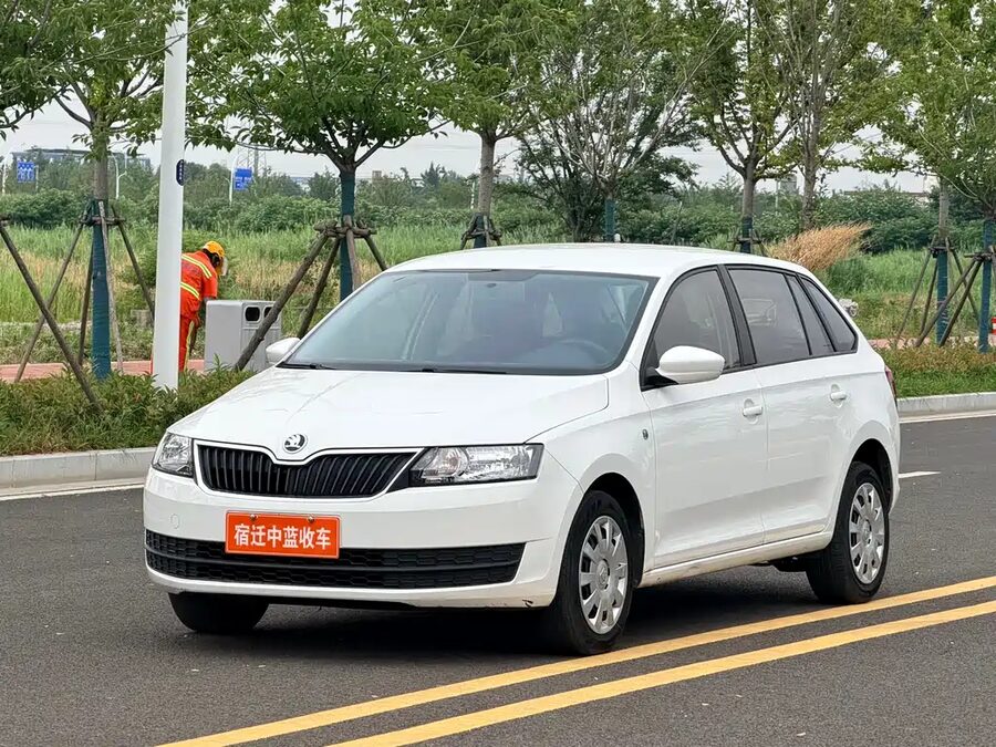 Skoda Rapid Spaceback, 2016 — фото продавца с che168