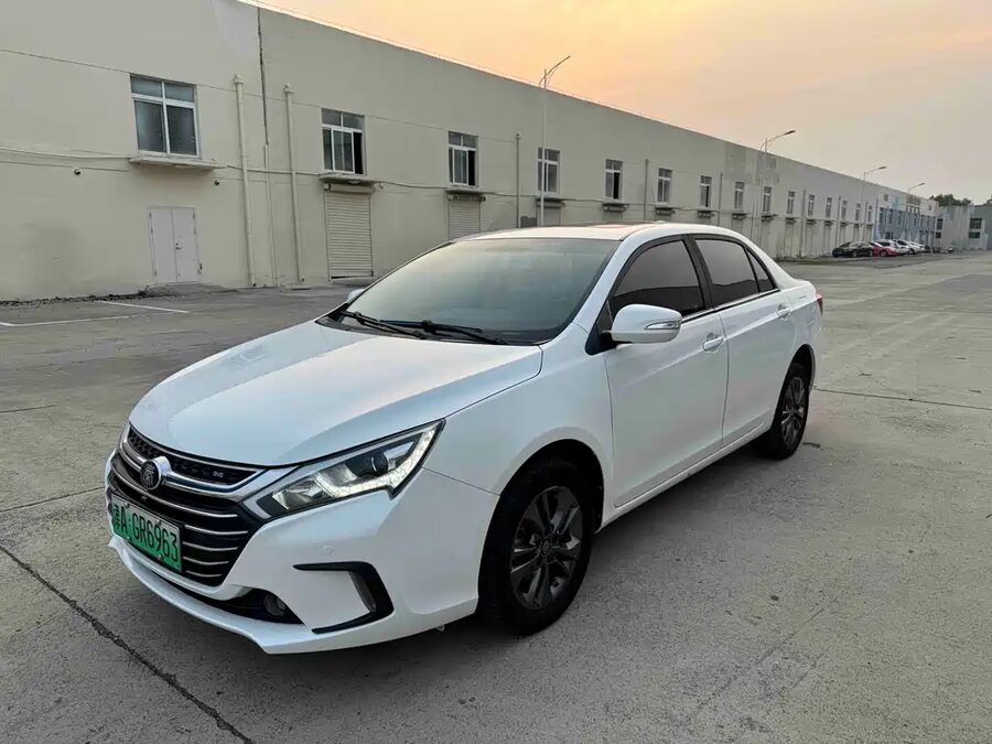 BYD Qin NEV, 2017 — фото продавца с che168