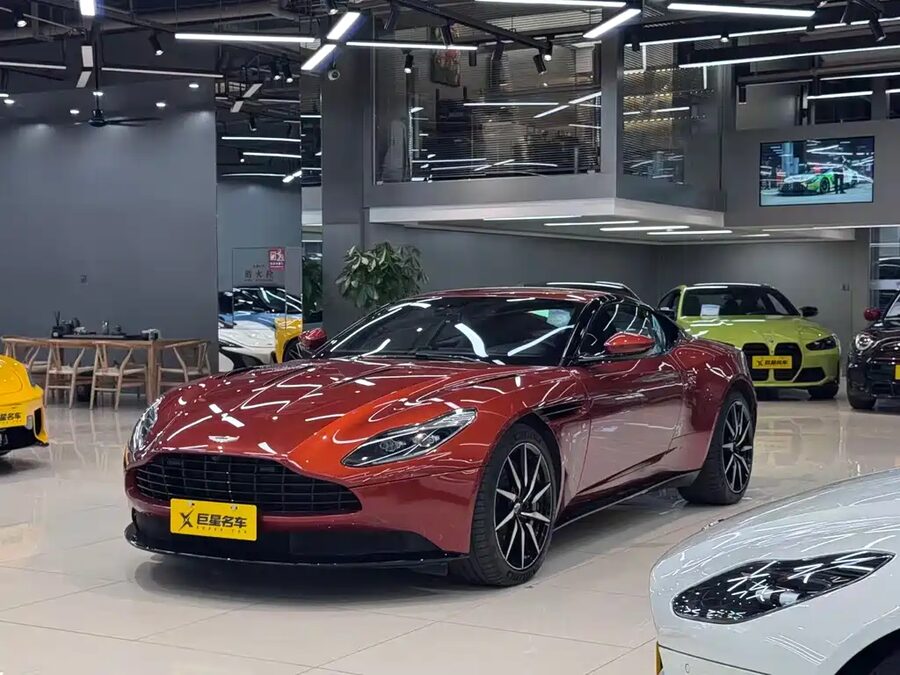 Aston Martin DB11, 2017 — фото продавца с che168