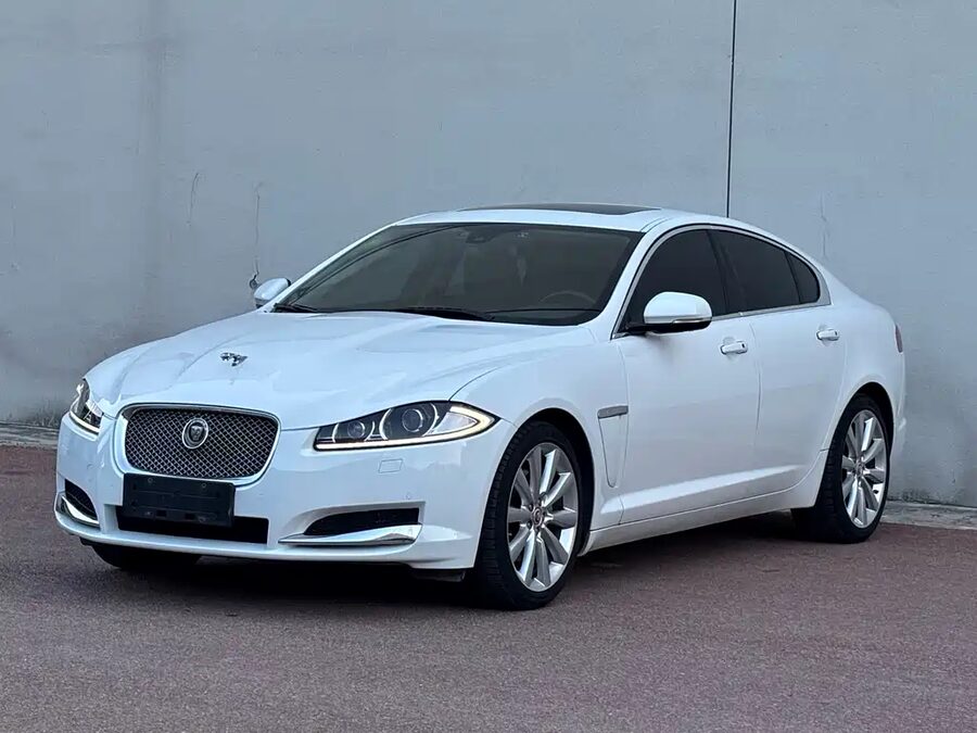 Jaguar XF, 2015 — фото продавца с che168