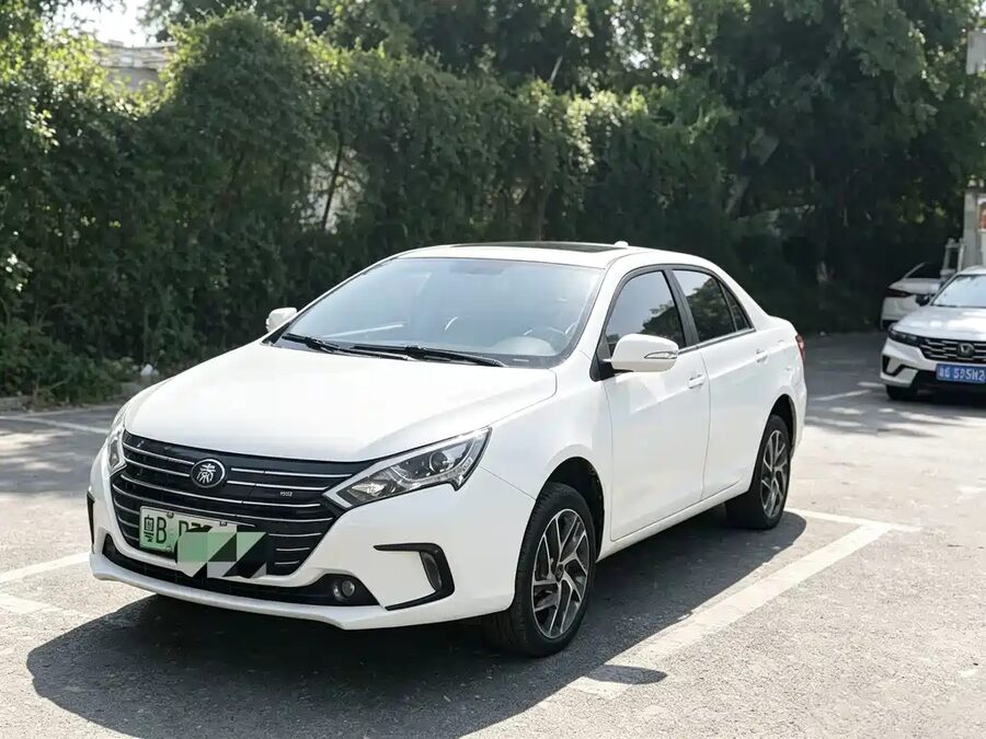 BYD Qin NEV, 2018 — фото продавца с che168