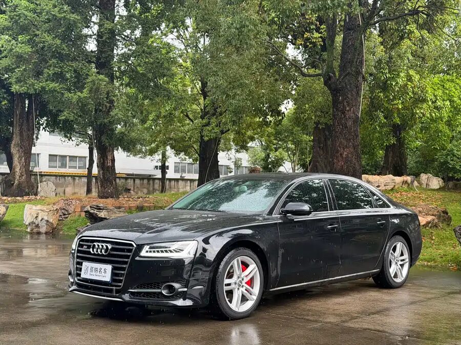 Audi A8, 2011 — фото продавца с che168