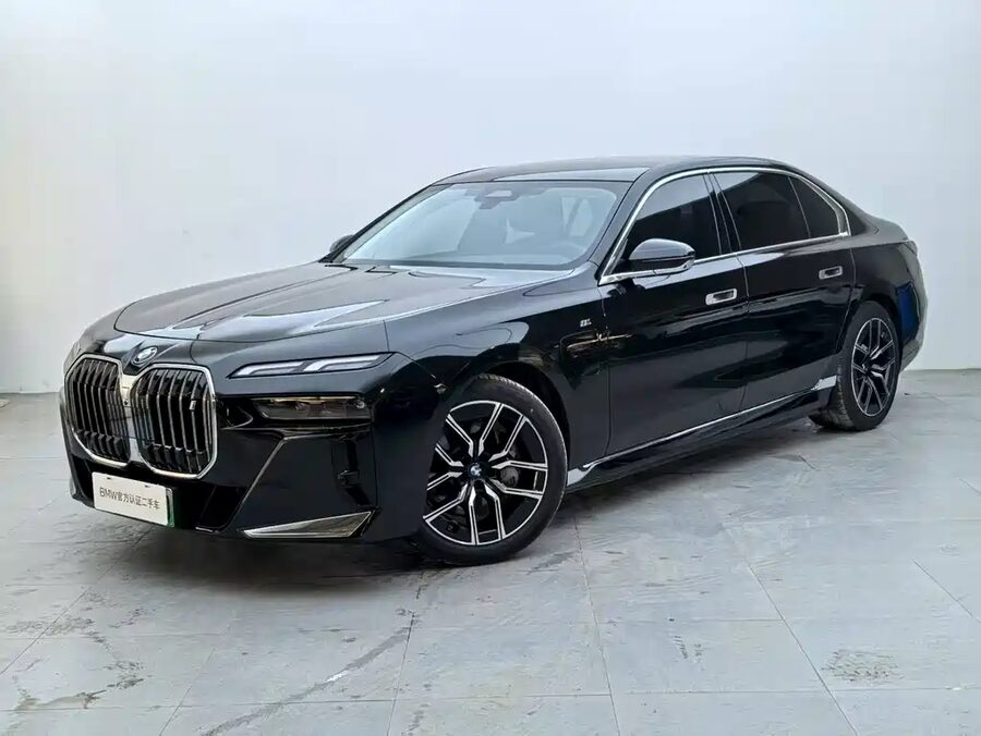 BMW i7, 2025 — фото продавца с che168