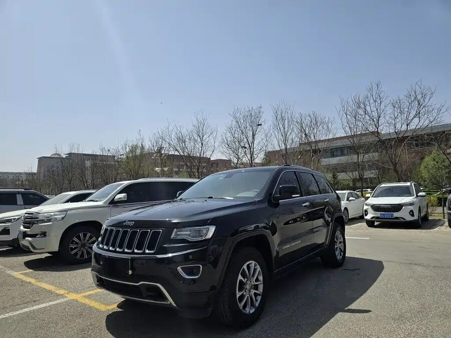 Jeep Grand Cherokee (Import), 2016 — фото продавца с che168