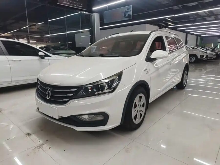 Baojun 310W, 2018 — фото продавца с che168
