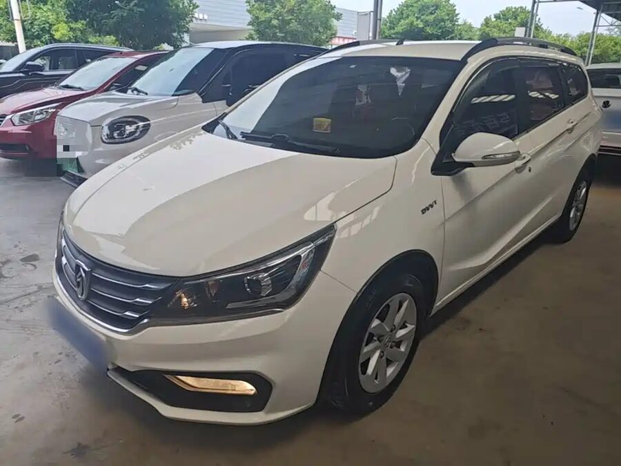 Baojun 310W, 2018 — фото продавца с che168
