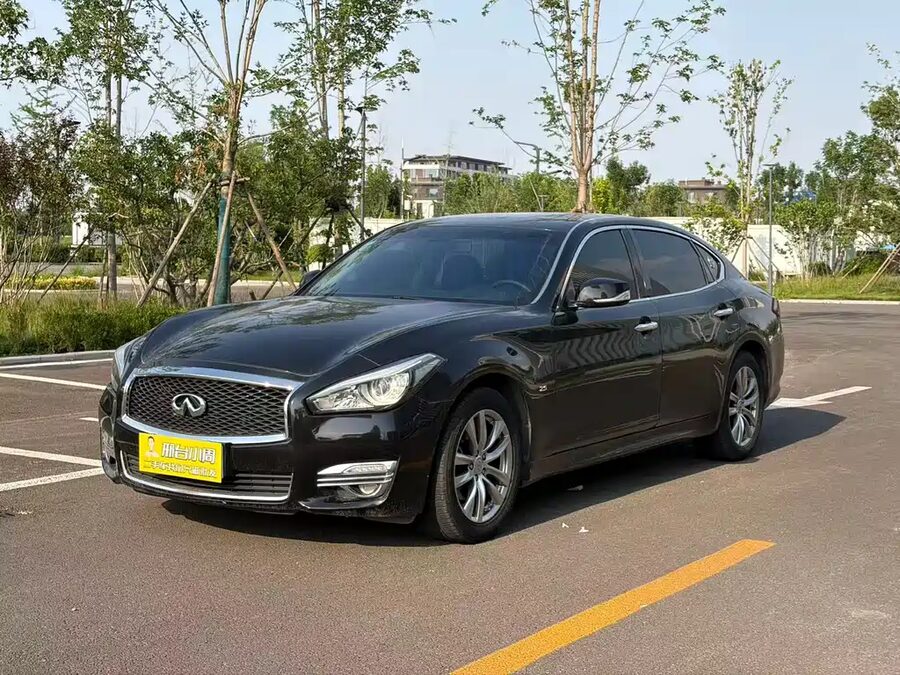 Infiniti Q70, 2017 — фото продавца с che168