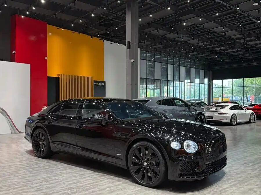 Bentley Flying Spur PHEV, 2023 — фото продавца с che168