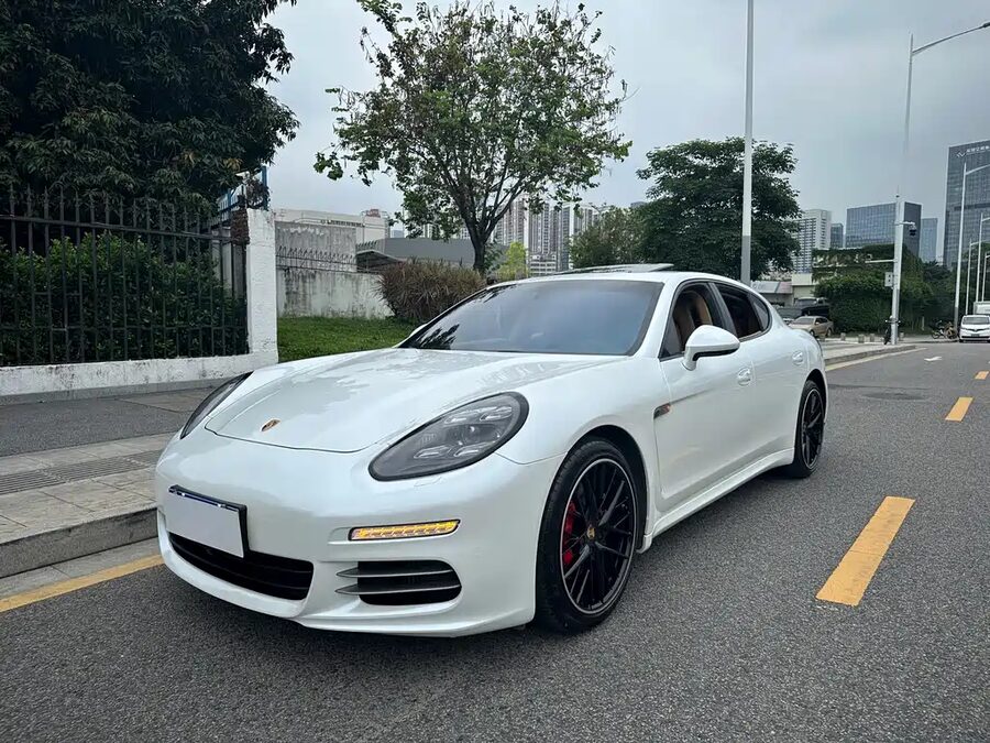 Porsche Panamera, 2015 — фото продавца с che168