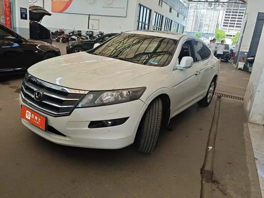 Honda Crosstour, 2013 — фото продавца с che168