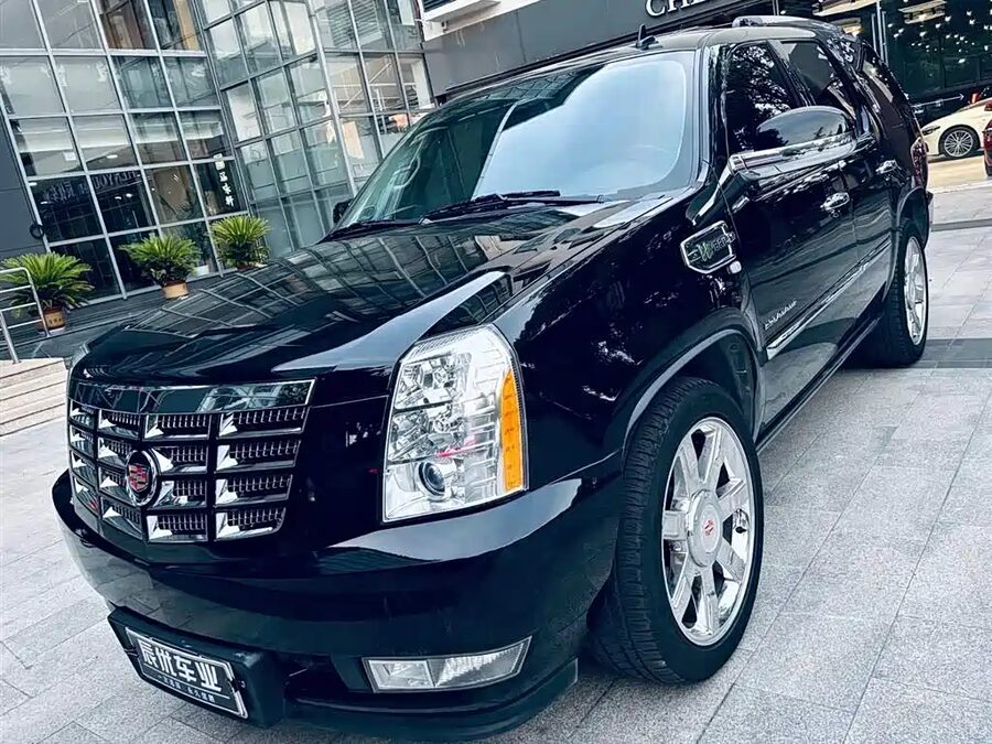 Cadillac Escalade, 2010 — фото продавца с che168