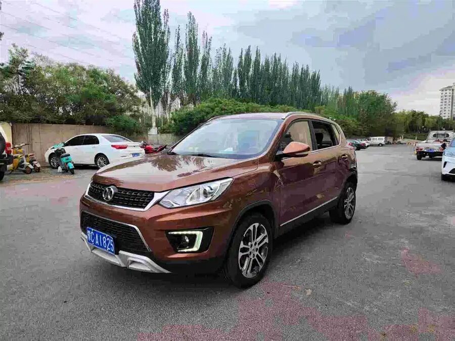 BAIC Senova X35, 2018 — фото продавца с che168