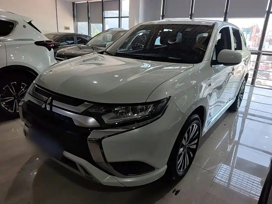 Mitsubishi Outlander, 2023 — фото продавца с che168