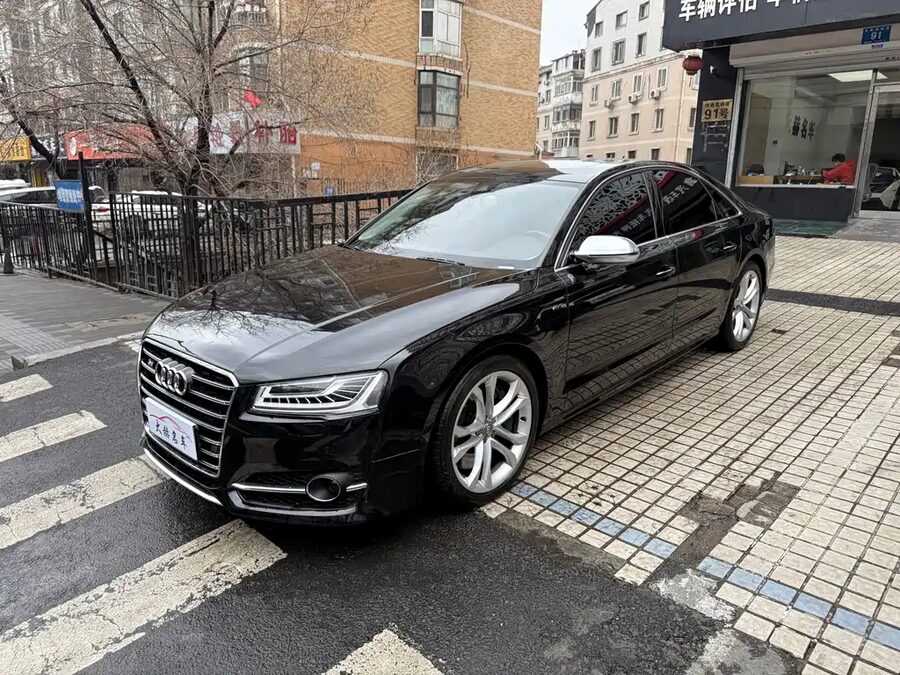 Audi S8, 2013 — фото продавца с che168