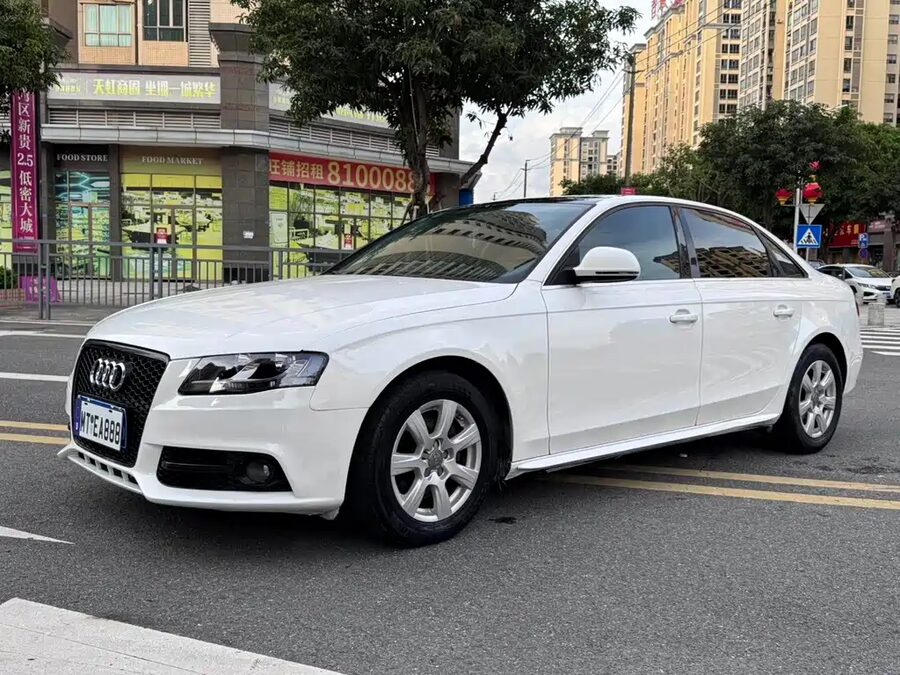 Audi A4L, 2012 — фото продавца с che168