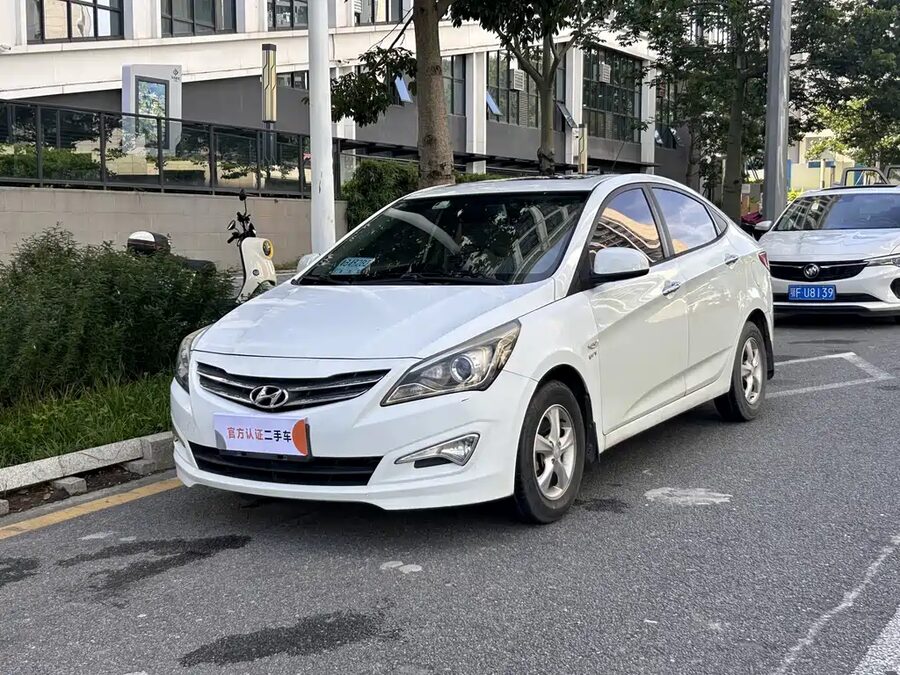 Hyundai Verna, 2014 — фото продавца с che168