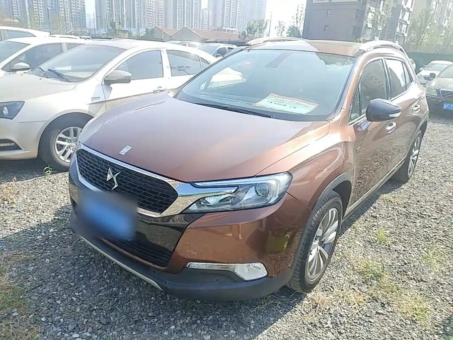 DS DS 6, 2015 — фото продавца с che168