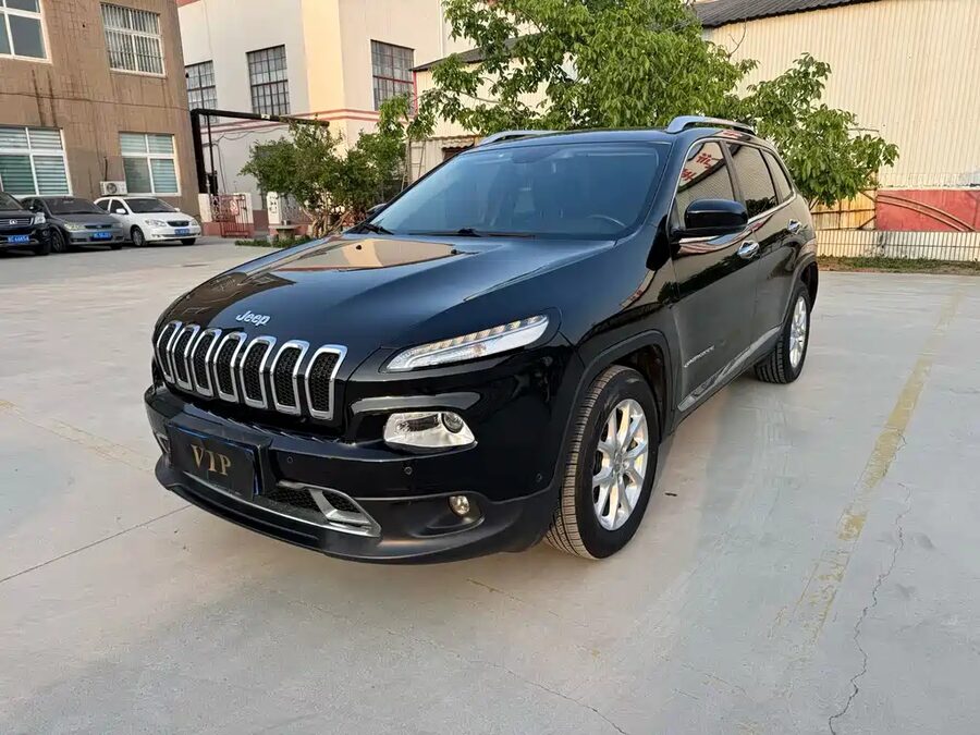 Jeep Cherokee, 2016 — фото продавца с che168