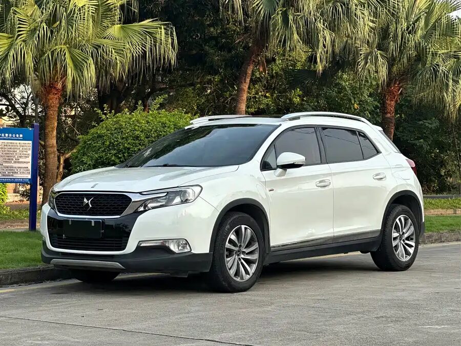DS DS 6, 2015 — фото продавца с che168