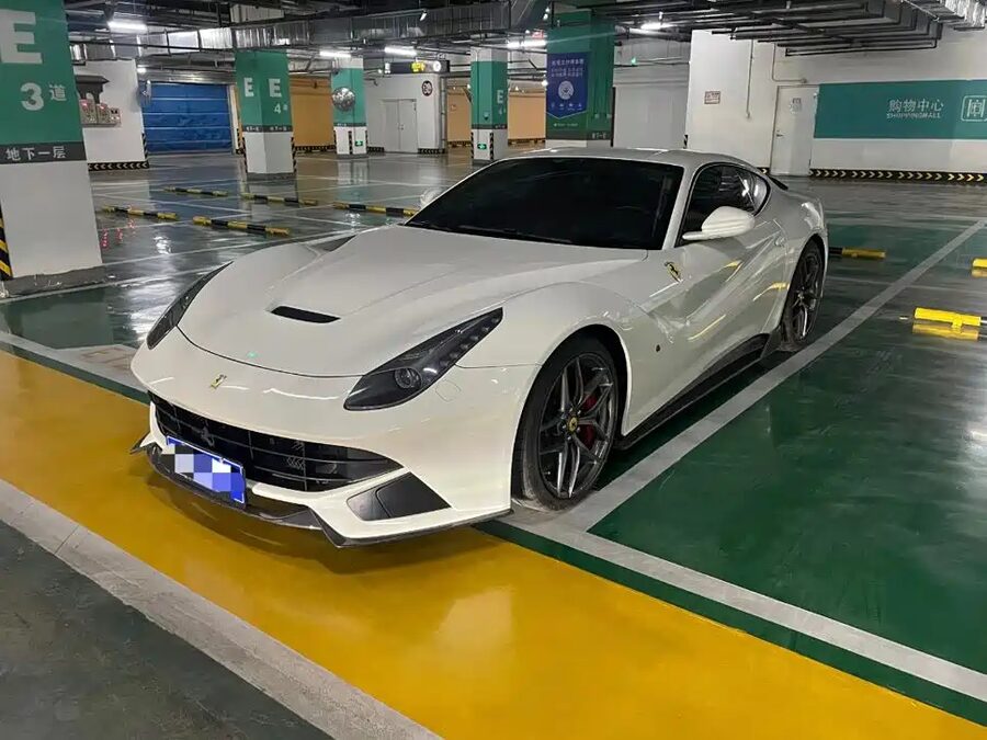 Ferrari F12berlinetta, 2019 — фото продавца с che168