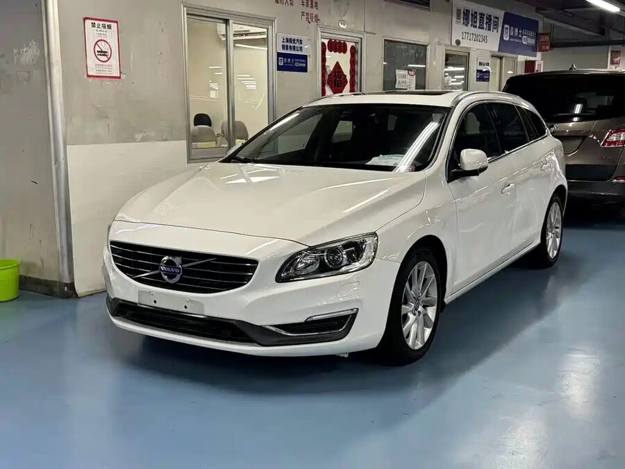 Volvo V60, 2013 — фото продавца с che168