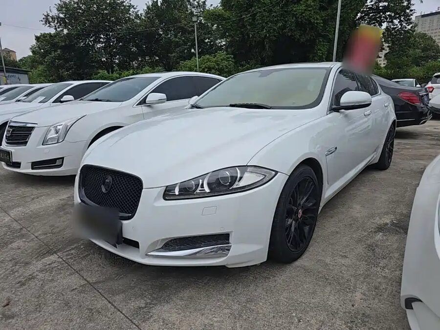 Jaguar XF, 2014 — фото продавца с che168