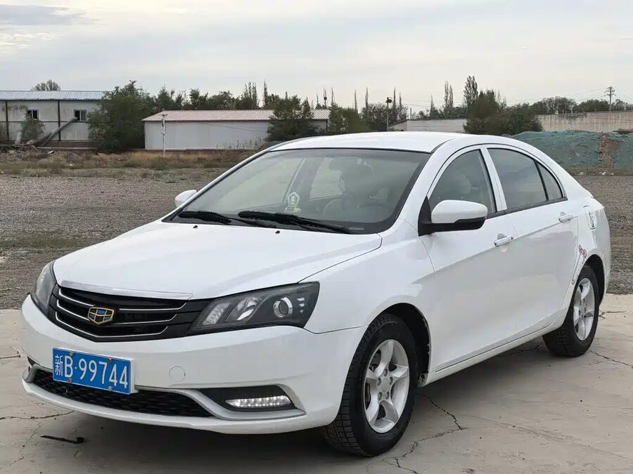 Geely Emgrand, 2015 — фото продавца с che168
