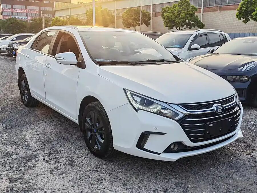 BYD Qin NEV, 2018 — фото продавца с che168