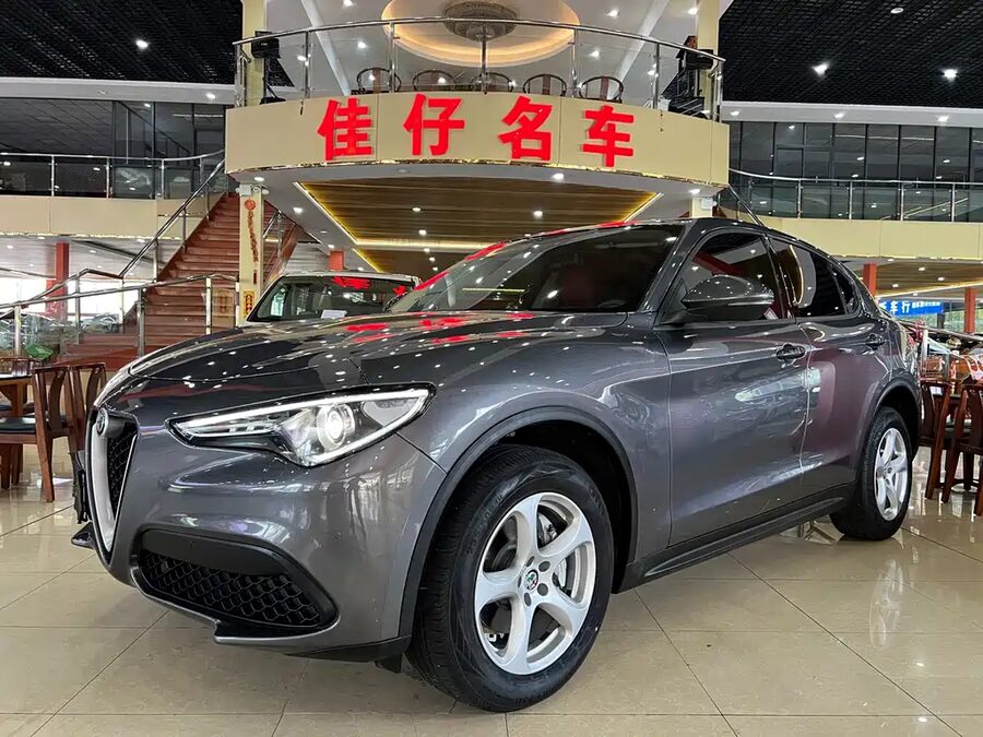 Alfa Romeo Stelvio, 2019 — фото продавца с che168
