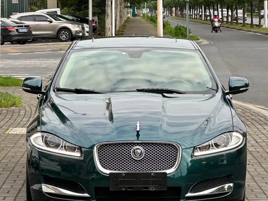 Jaguar XF, 2013 — фото продавца с che168